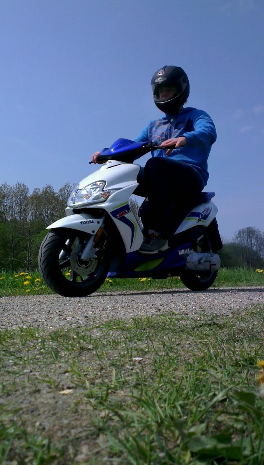 Yamaha Jog R - Hurtigt går det ikke nej :P  billede 14