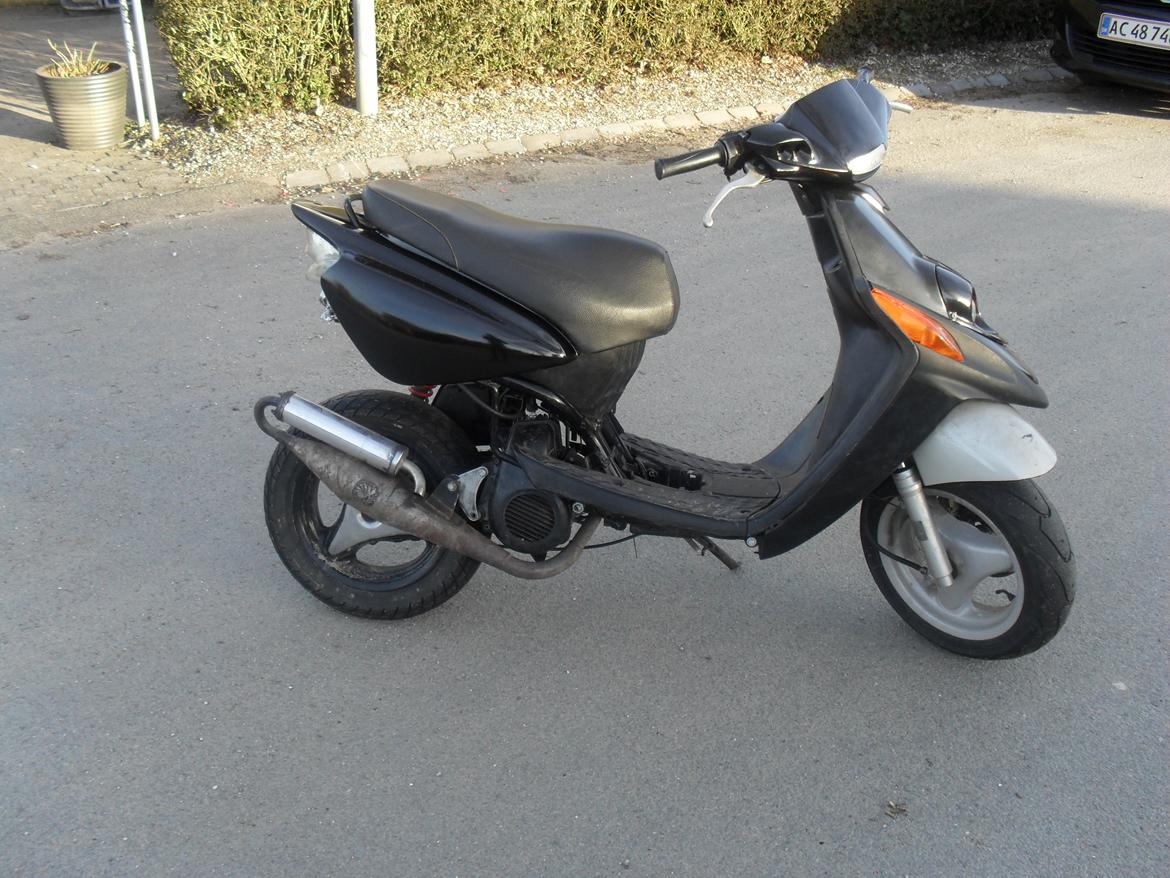 Yamaha Bws NG [solgt] - Efter den blev malet! billede 3