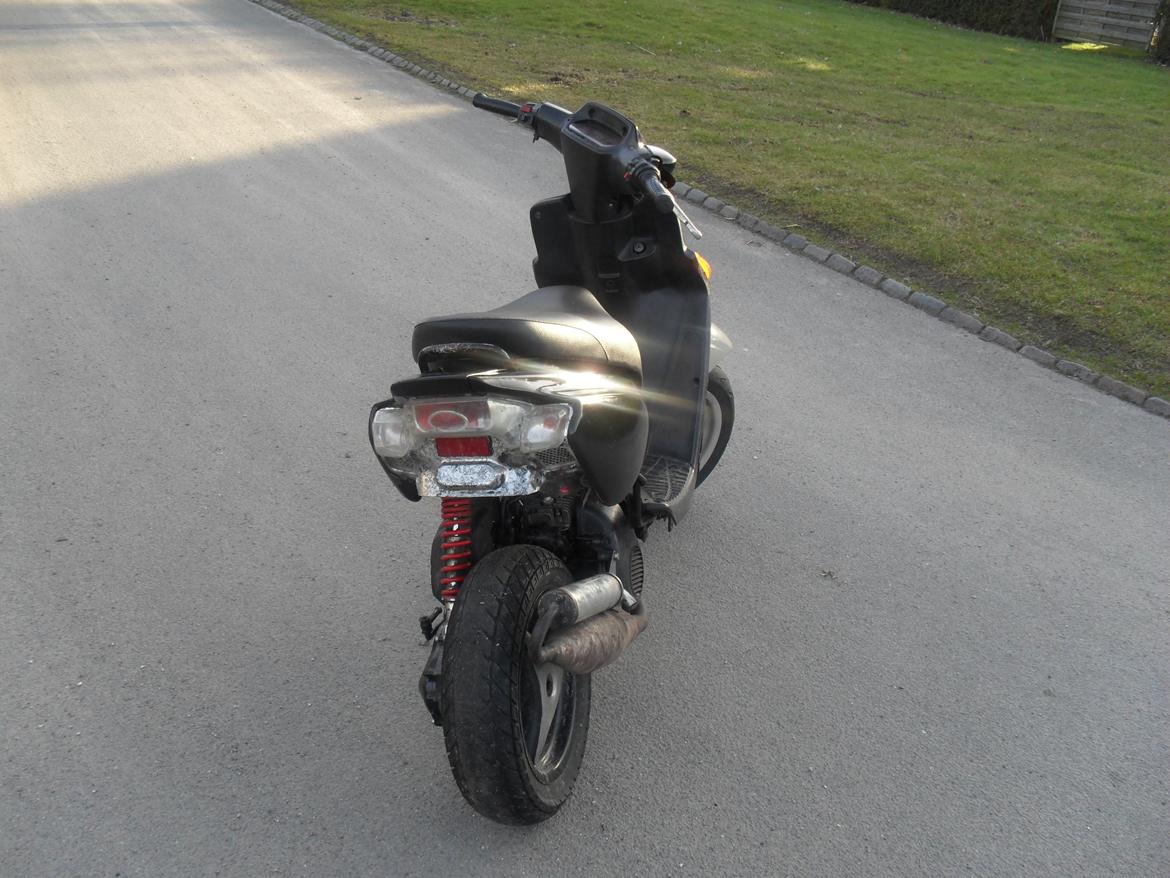 Yamaha Bws NG [solgt] - Efter den blev malet! billede 4