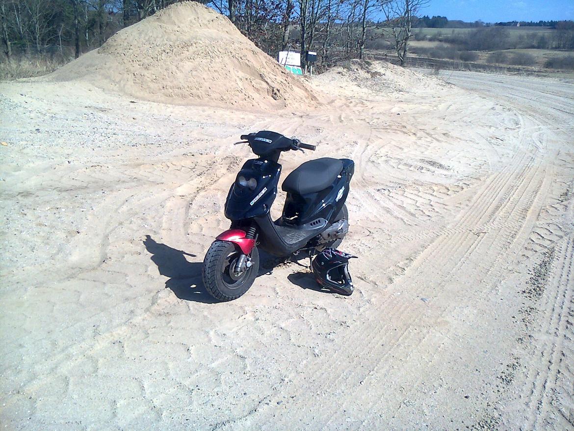 PGO Hot 50 sandslot billede 2