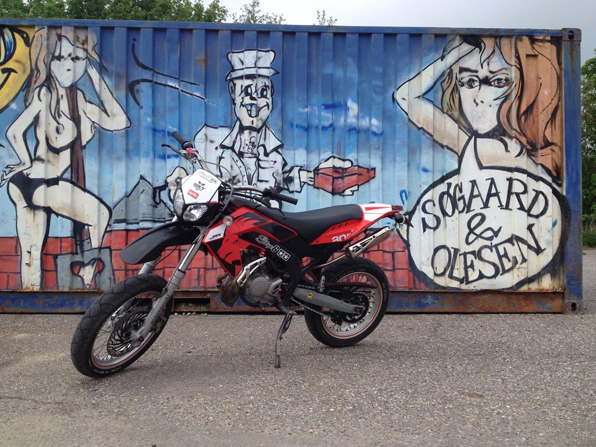 Aprilia sx50 - undskylder den dårlige kvalitet på billederne, den er flottere i virkeligheden. billede 10