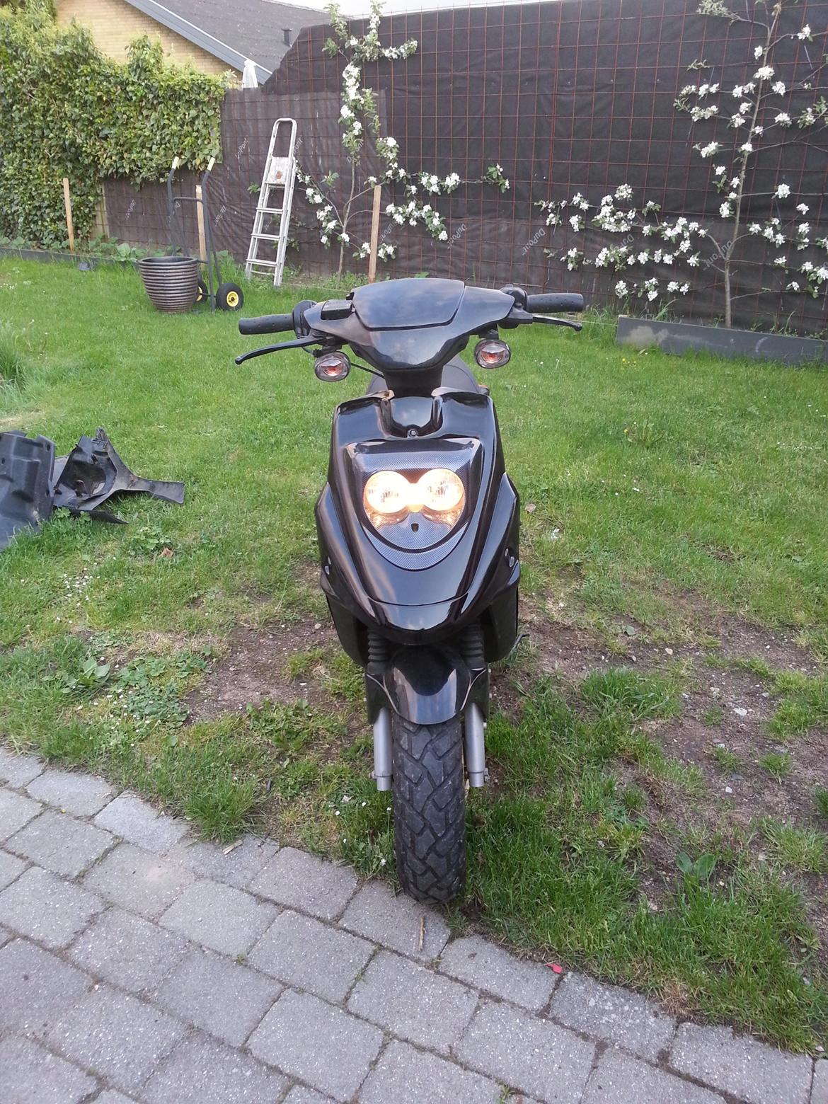 PGO hot 50 solgt for 3500 billede 3