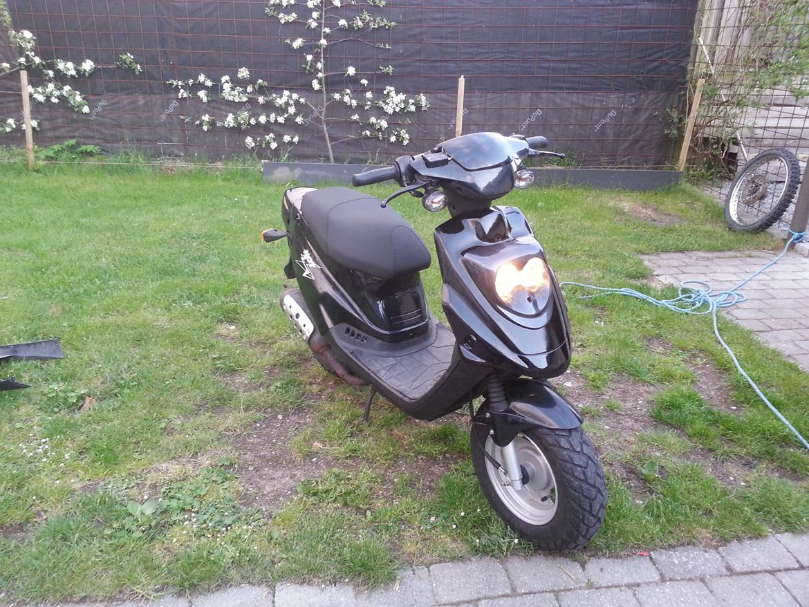 PGO hot 50 solgt for 3500 billede 5