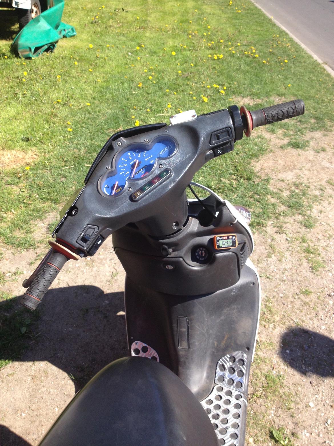 Aprilia Sonic 70cc red top lc billede 7