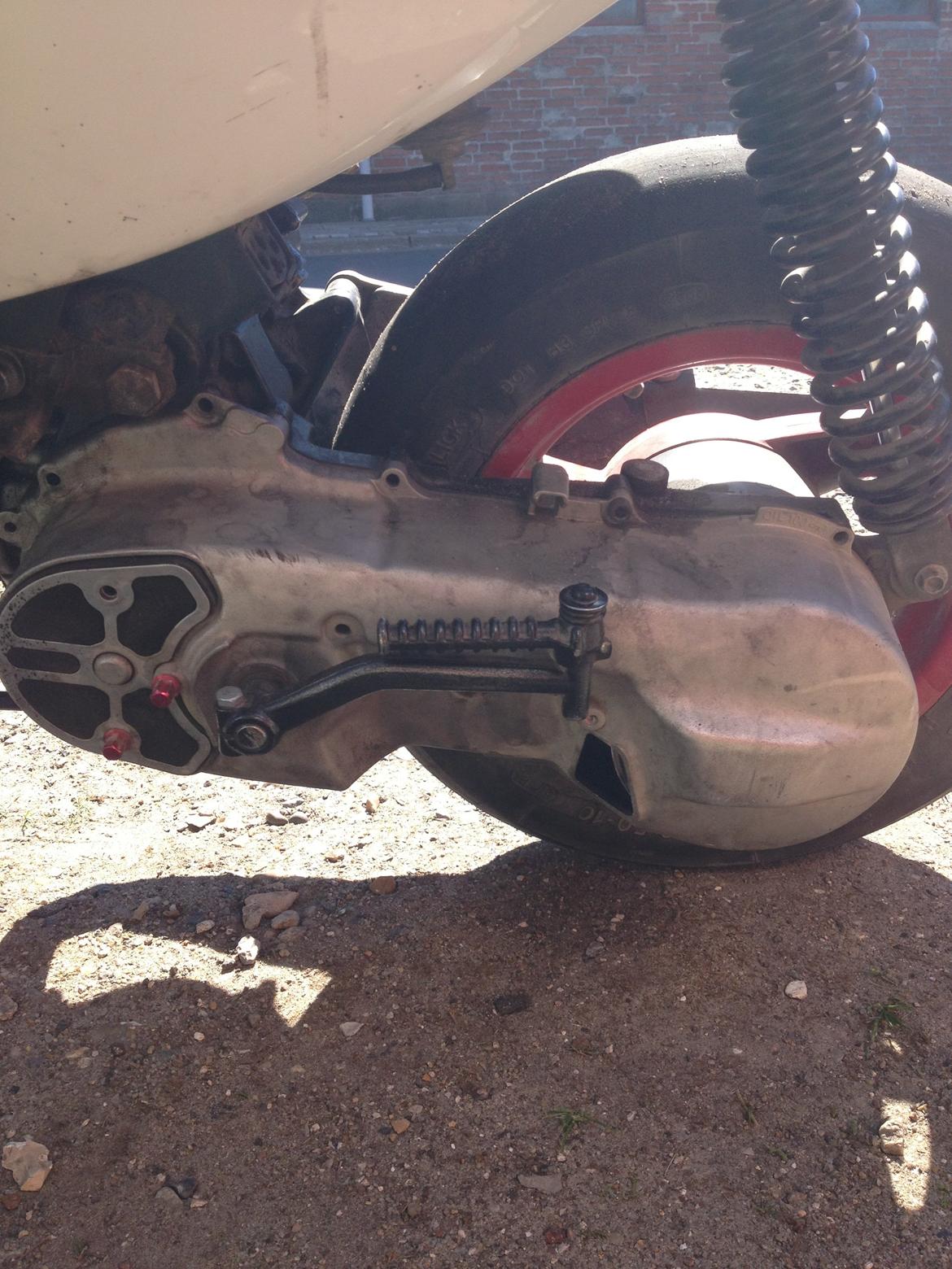 Aprilia Sonic 70cc red top lc billede 11