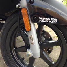 Yamaha Jog R Monster Edition "Første på SG!"