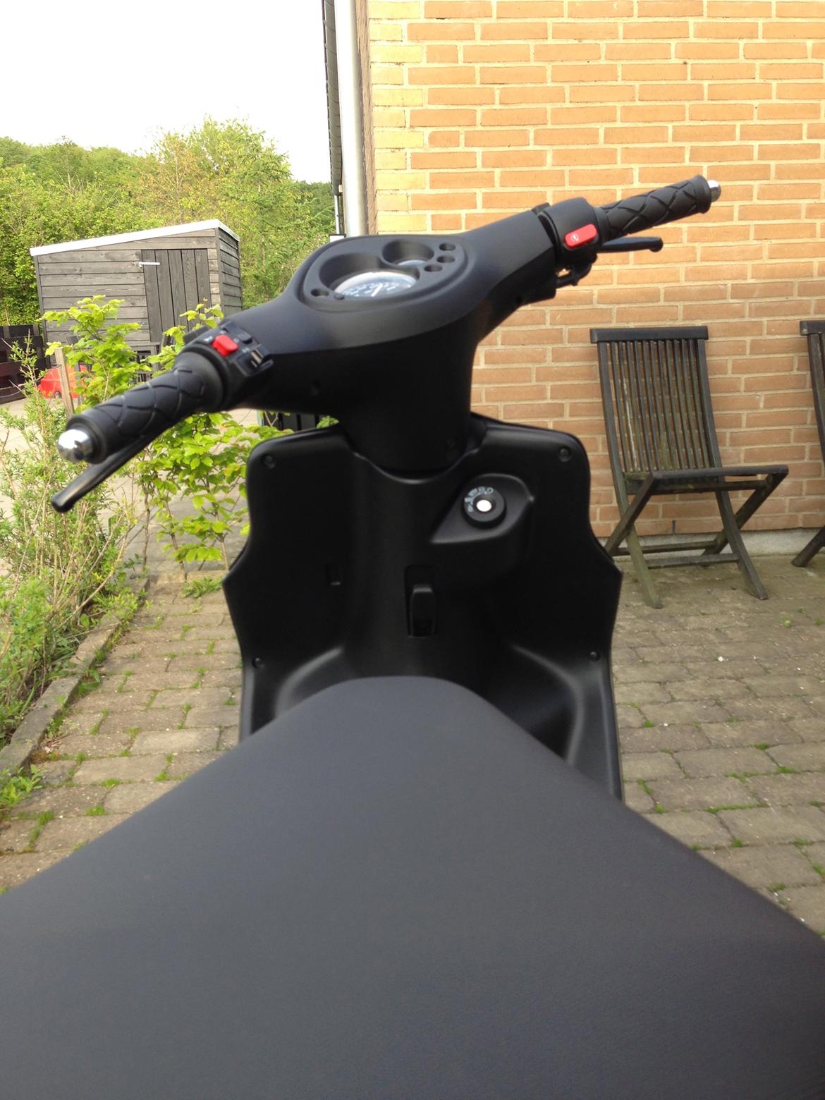 Yamaha Jog R Monster Edition "Første på SG!" billede 12