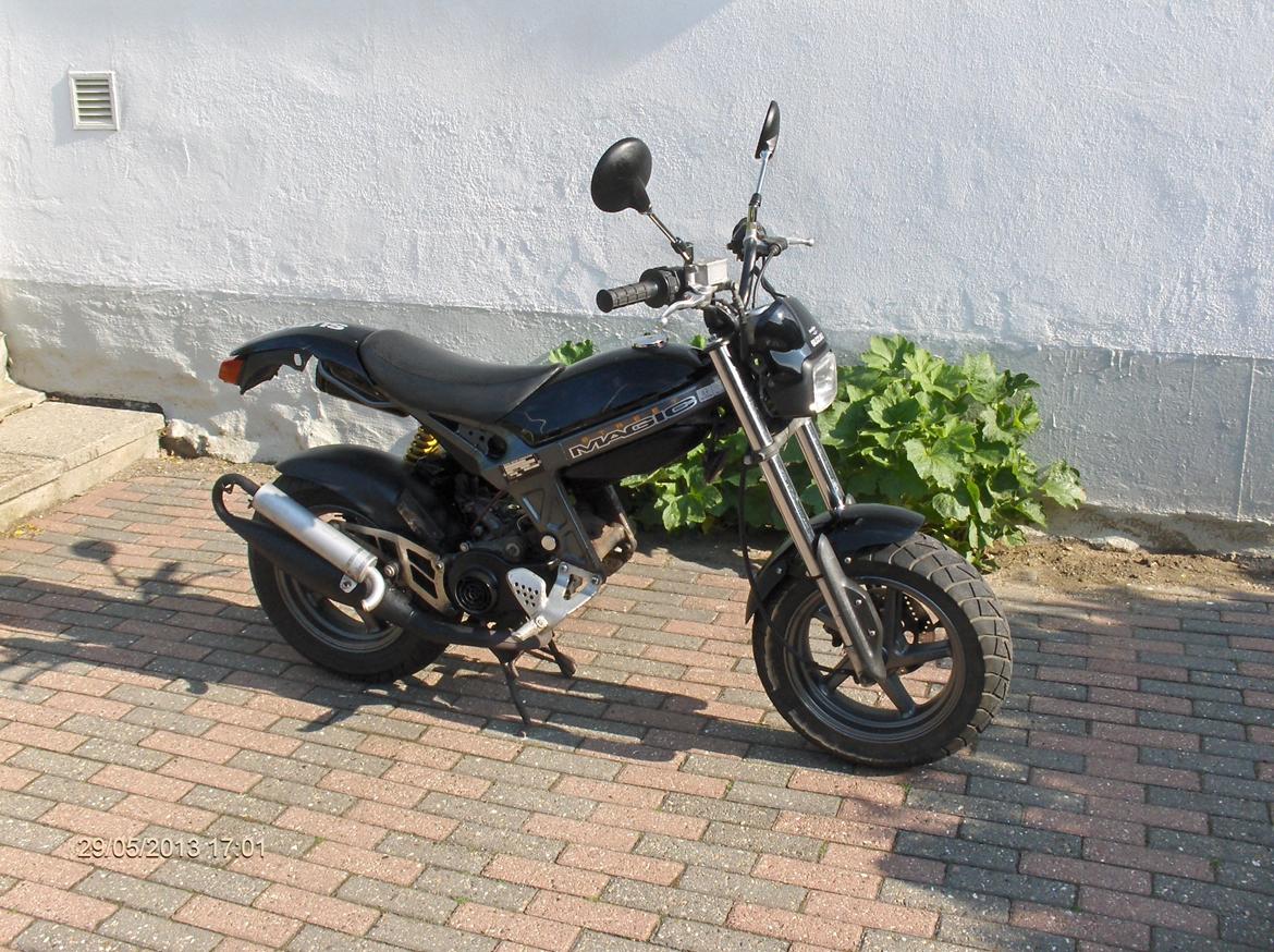 Suzuki street magic billede 4
