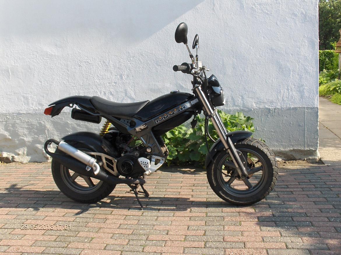 Suzuki street magic billede 5