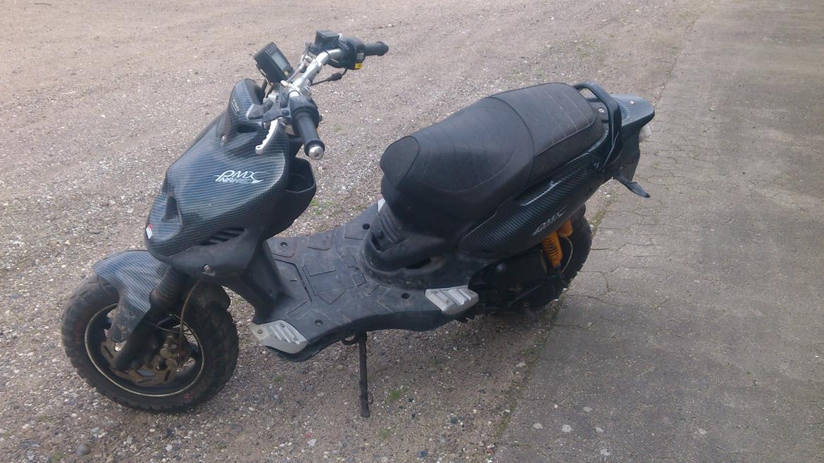 PGO PMX Naked Carbon billede 4