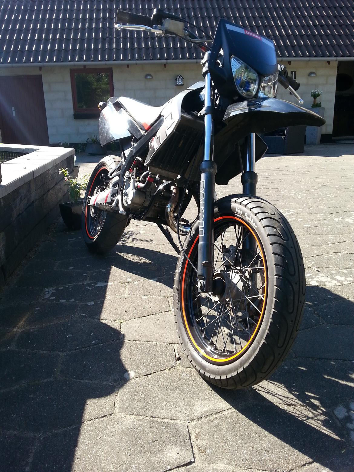 Derbi Senda Extreme SM 50 (Derbi-tøsen). billede 1