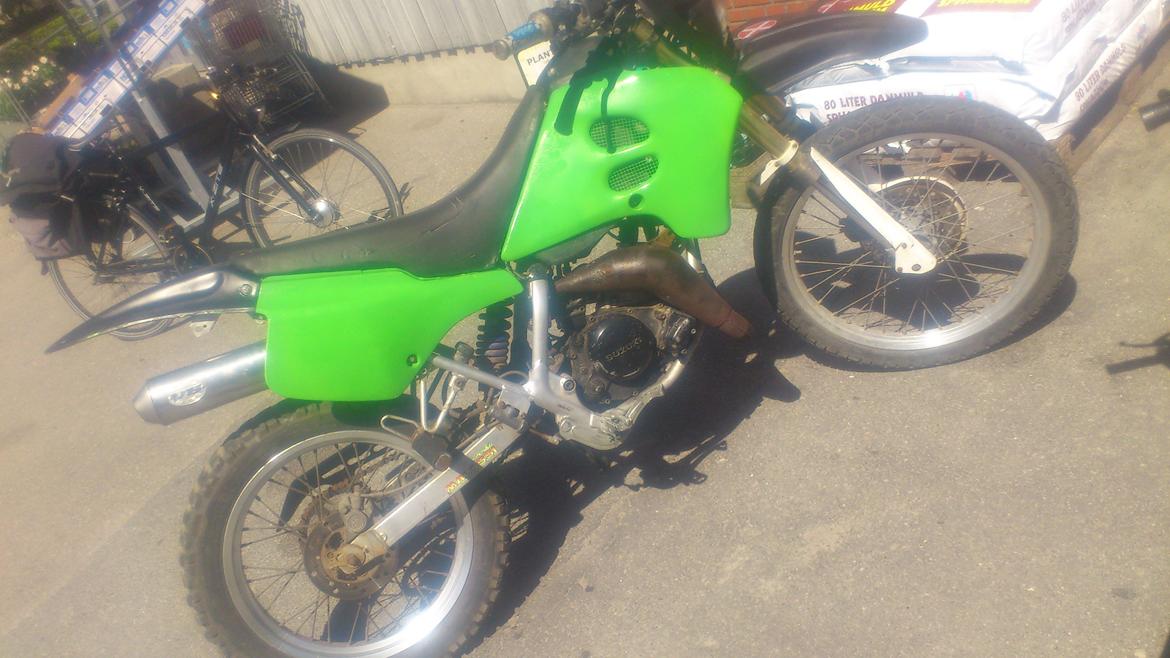 Suzuki Rmx billede 1