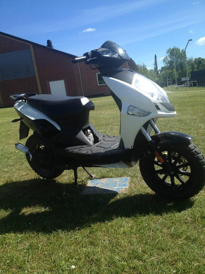 Hooper Furious billede 1