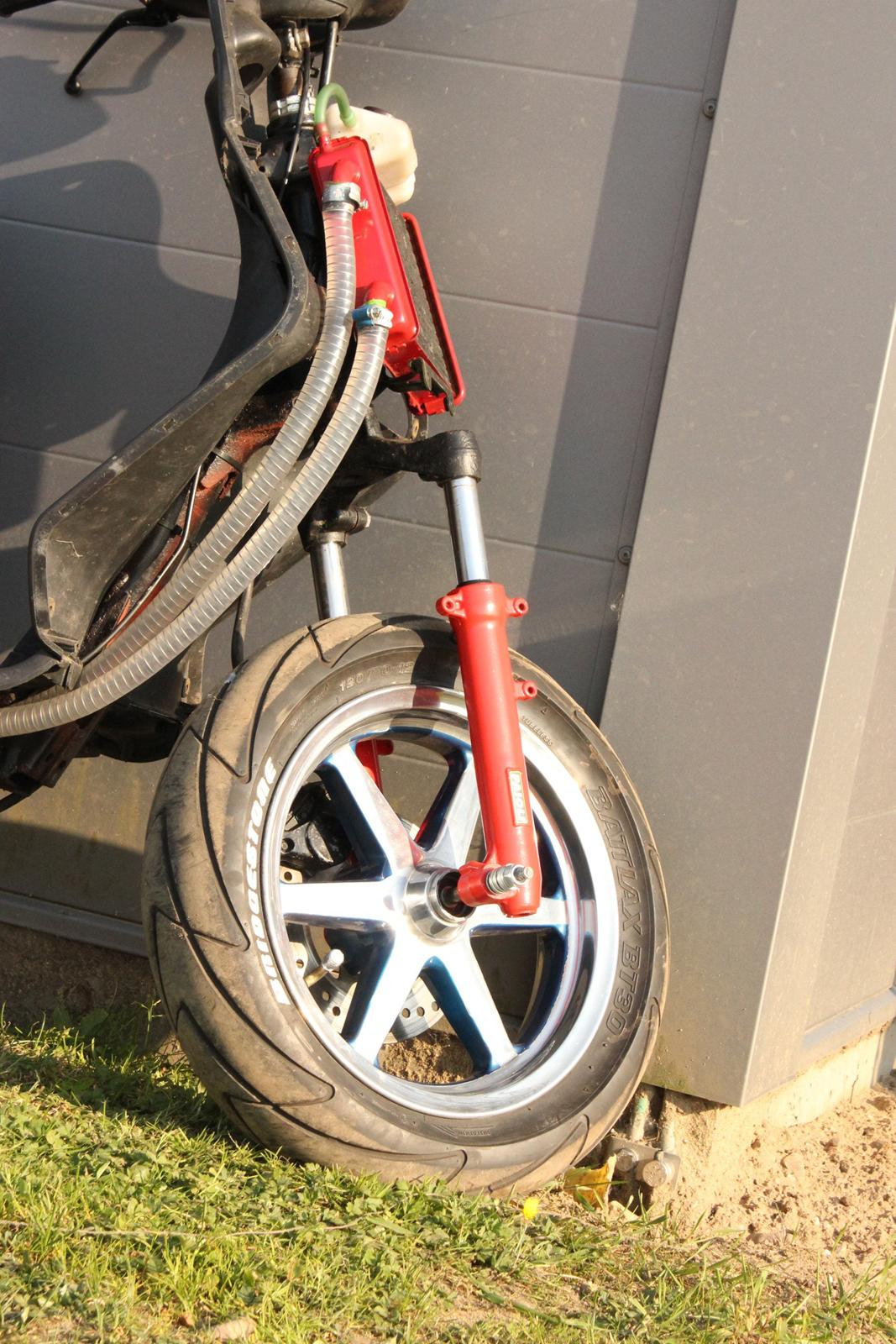 Yamaha Jog RR billede 8