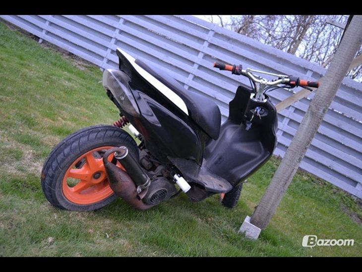 {{currentPhoto.altText}} billede {{currentPhoto.number}}