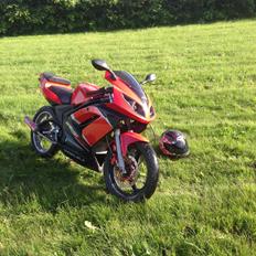 Rieju Rs2 matrix - min skat<3