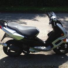 Peugeot Speedfight 2