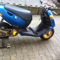 Aprilia Sonic evo ac baneracer solgt 4000