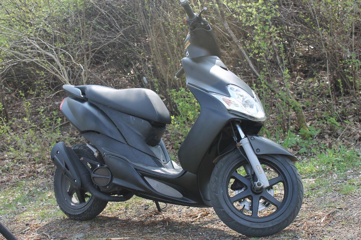 Yamaha jog R billede 1