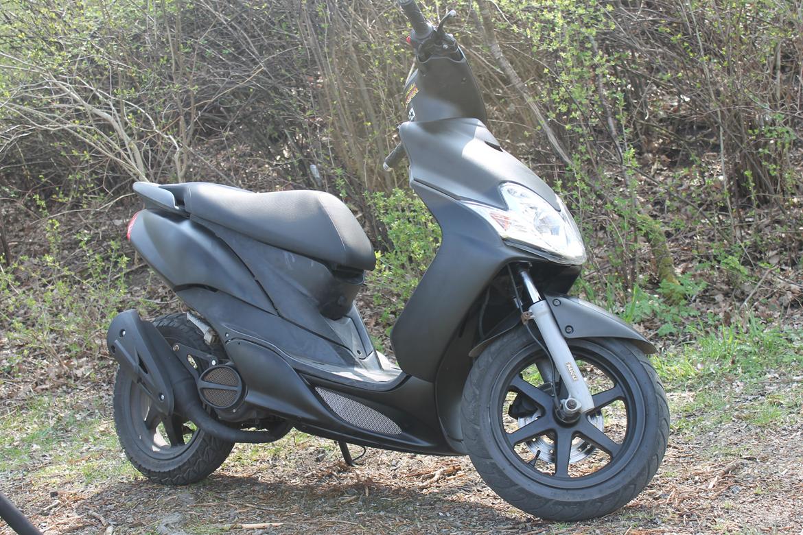 Yamaha jog R billede 2
