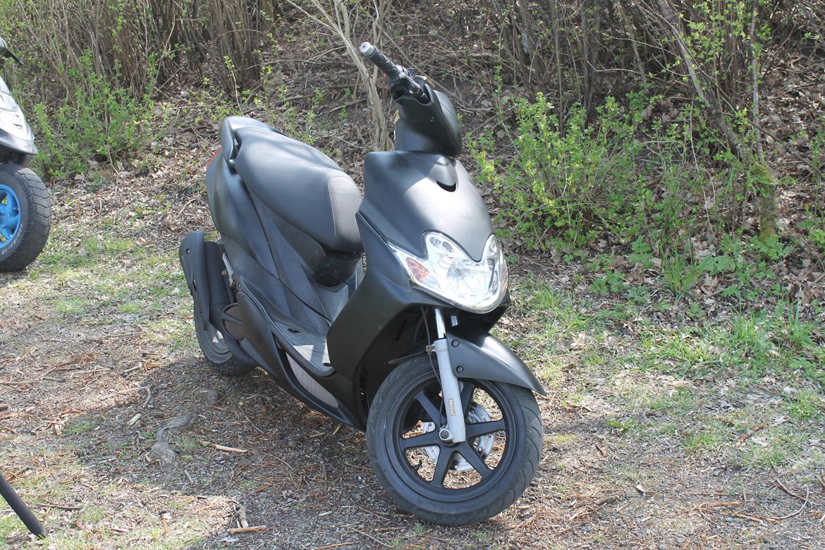 Yamaha jog R billede 3