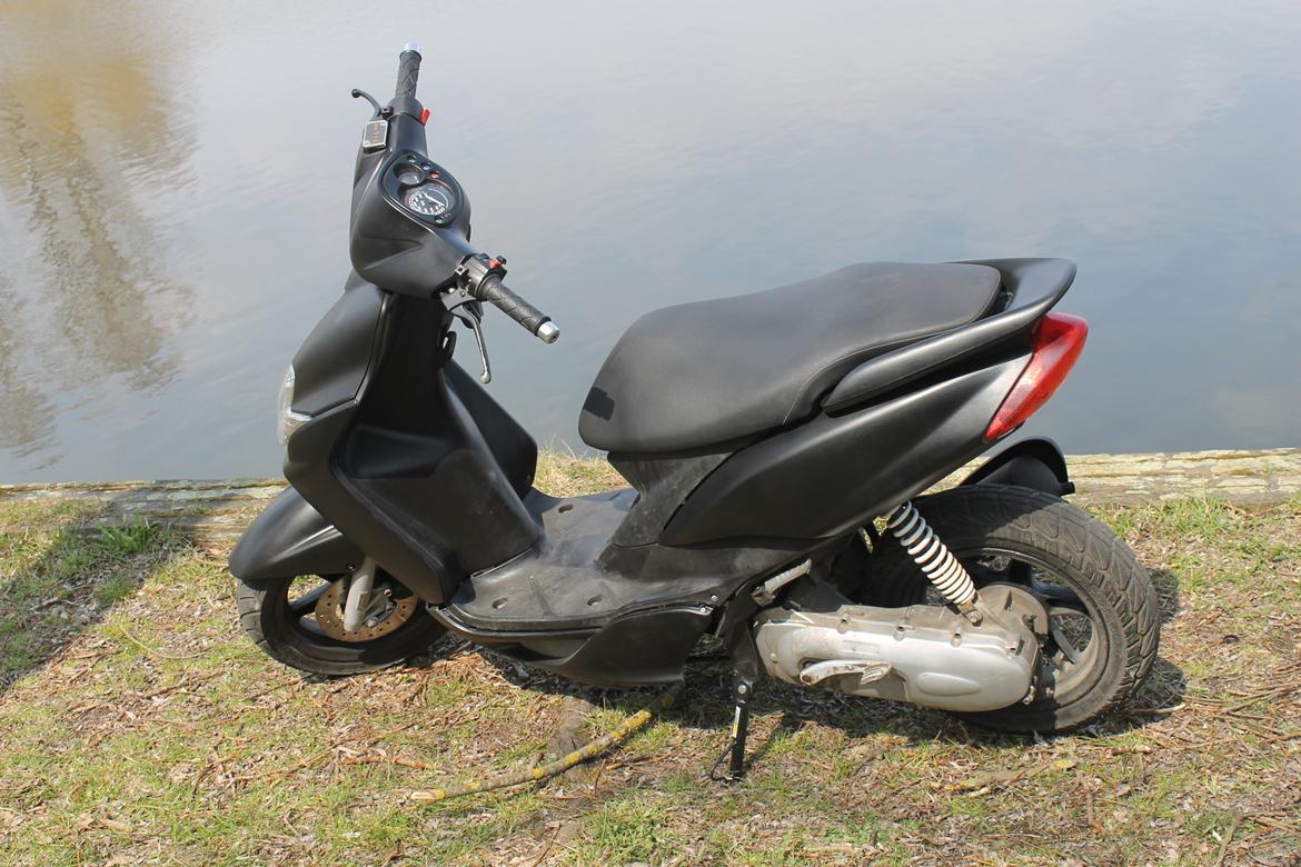 Yamaha jog R billede 4
