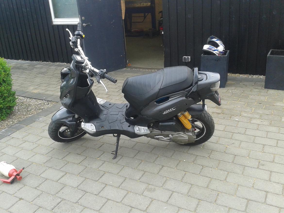 PGO PMX Naked Carbon billede 8