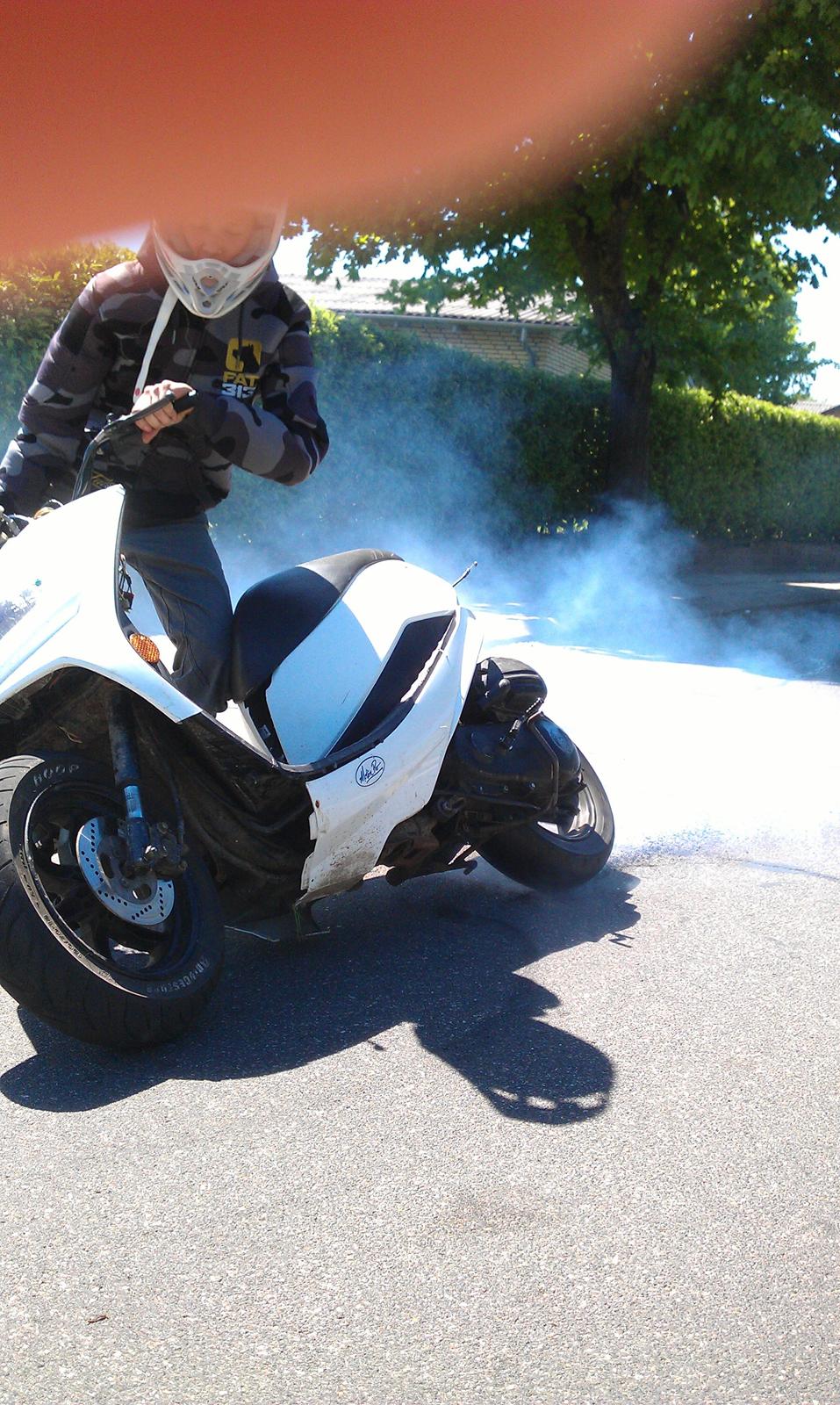 Suzuki estilete (baghjuls maskine) billede 7