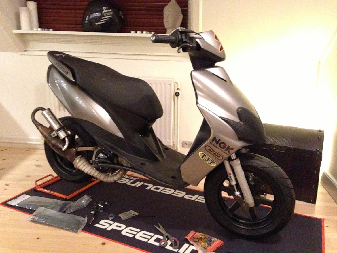 Yamaha Jog RR LC - SOLGT billede 2
