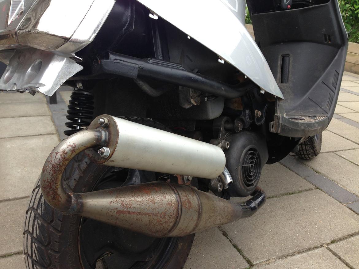 Yamaha Jog As Sølv/Crom (SOLGT) billede 2