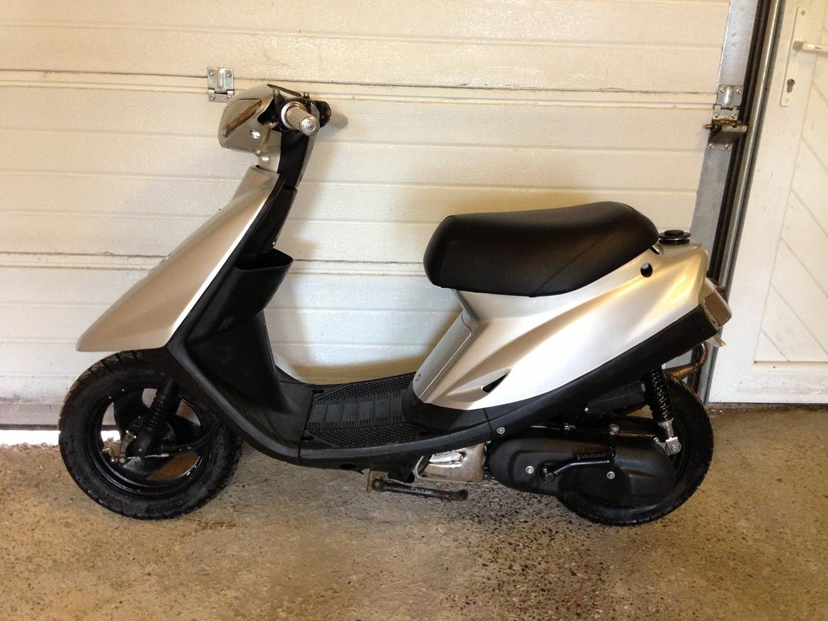 Yamaha Jog As Sølv/Crom (SOLGT) billede 1