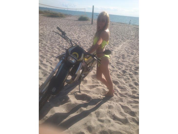 {{currentPhoto.altText}} billede {{currentPhoto.number}}