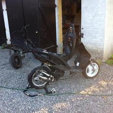 Yamaha Jog R - Baneracer