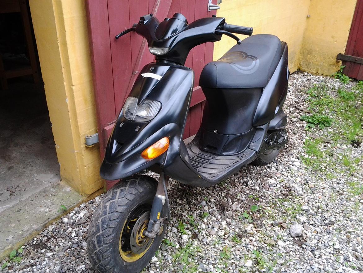 Gilera Stalker solgt for 3500,- - Jeg nåede desværre ikke at vaske den og male fælgene... billede 5