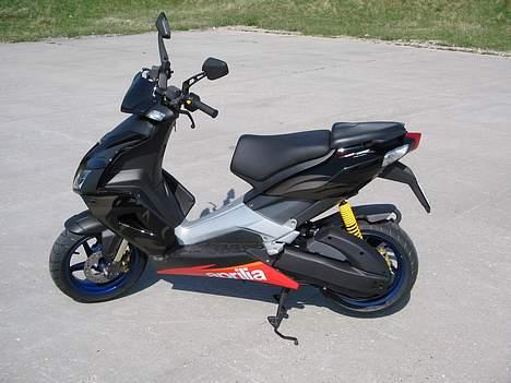 Aprilia SR 50 Factory SOLGT - profil billed :) billede 1