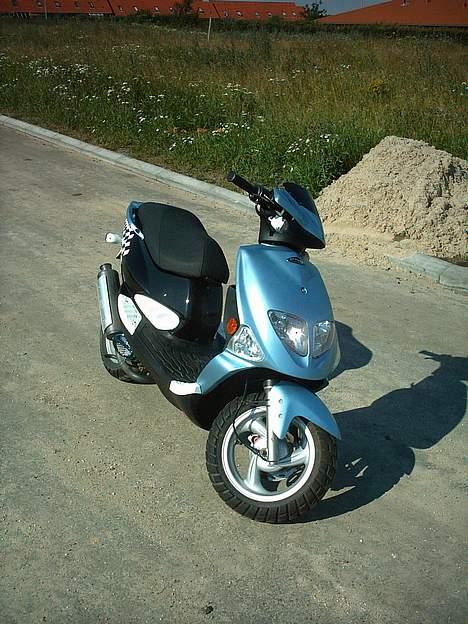 PGO Dr. Big - Ska have resten malet når de får mere maling hjem... :D billede 6