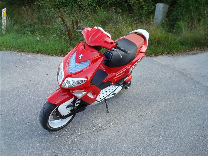 Peugeot Speedfight 2 TOTALSKADET billede 1