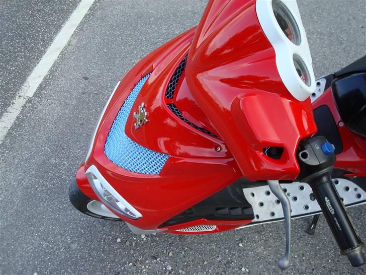 Peugeot Speedfight 2 TOTALSKADET billede 4