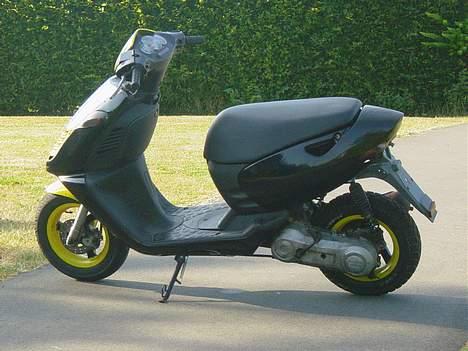 Aprilia Sonic SOLGT - 10/7-05 Nye billeder :-) billede 7