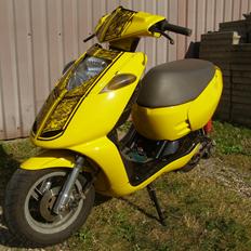 Aprilia Sonic Bumblebee