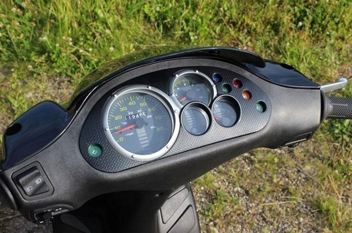 Piaggio Typhoon 50 (SOLGT) billede 12