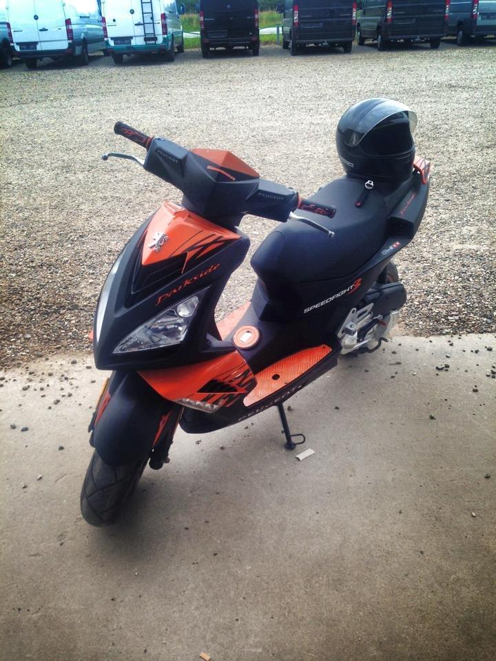 Peugeot Speed Fight 3 Darkside *The Black Lion* billede 2