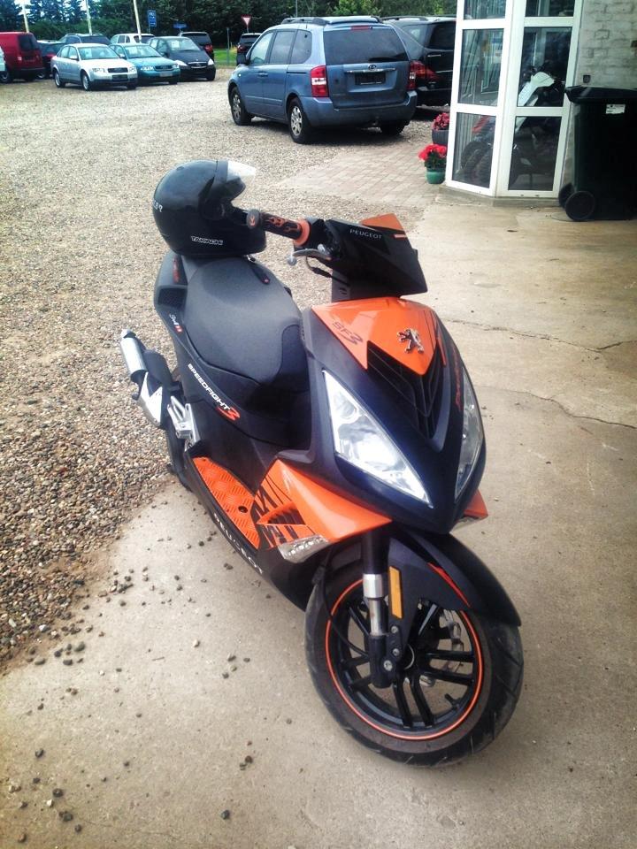 Peugeot Speed Fight 3 Darkside *The Black Lion* billede 3