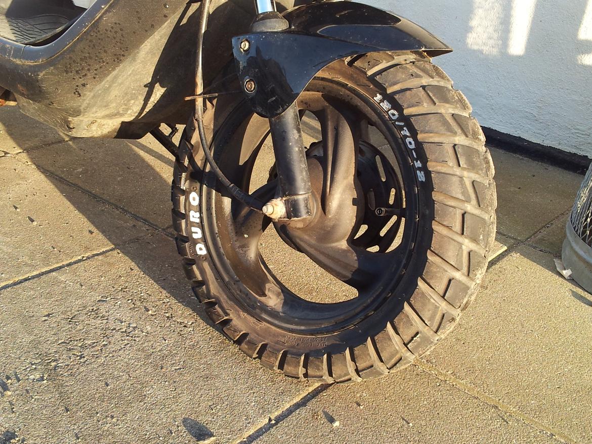 PGO Hot 50 [Tidl.Scooter] - Tegnet dækskrift op billede 5