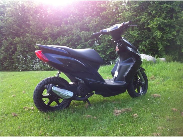 {{currentPhoto.altText}} billede {{currentPhoto.number}}