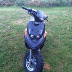 Yamaha BWs NG (S.Æ.L.G.E.S 800 KR)