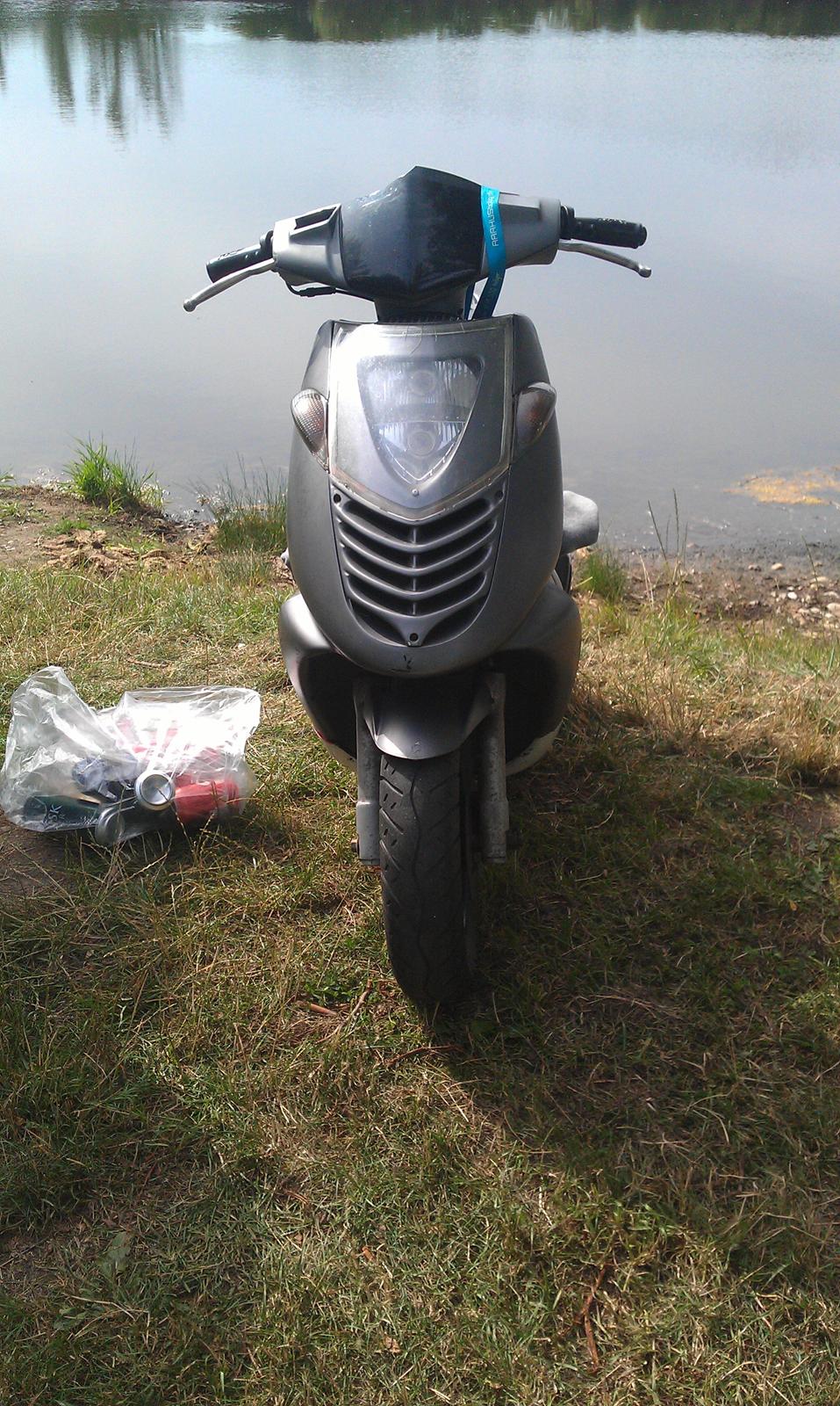 Aprilia sonic (solgt) billede 2