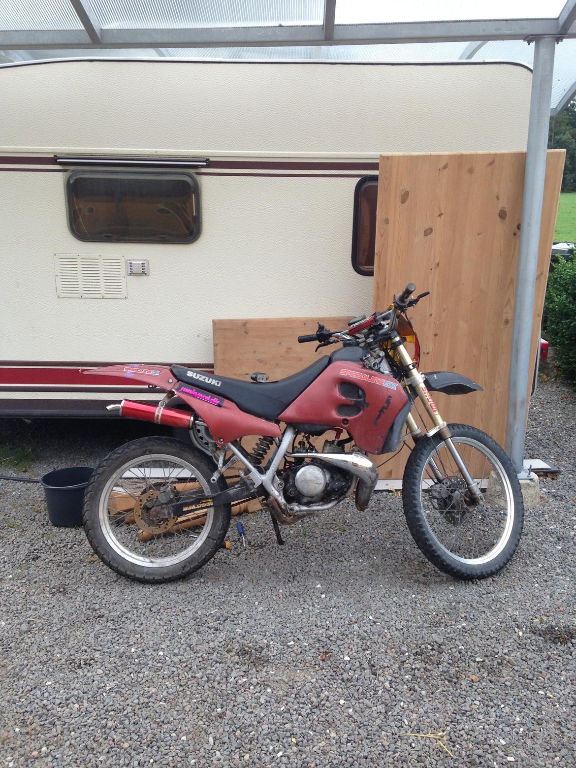 Suzuki RMX the red devil billede 10