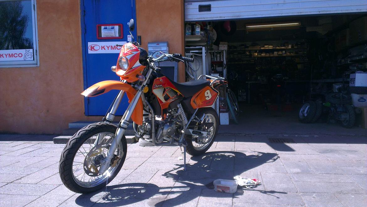 Skyteam ST50-3 (SOLGT) billede 2