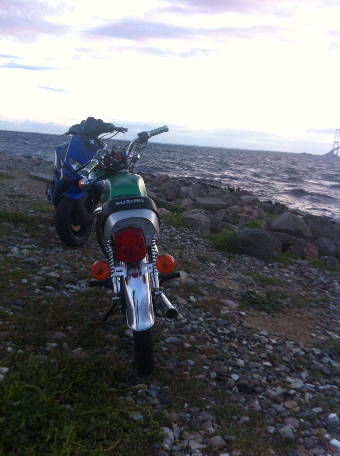 Peugeot Speedfight 2 (Totalt skadet) :'( billede 4